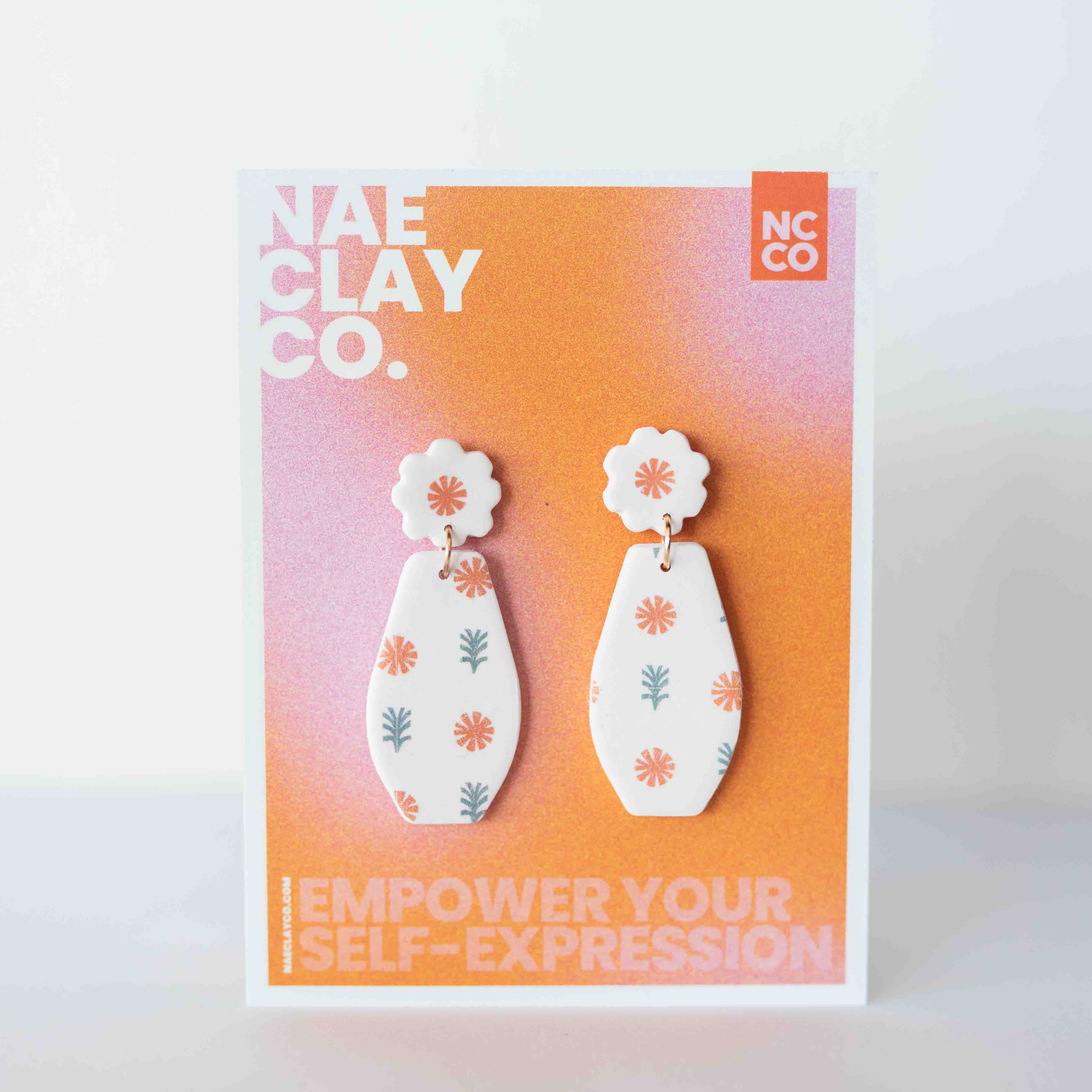 Minimalist Floral Pattern Earring Drops