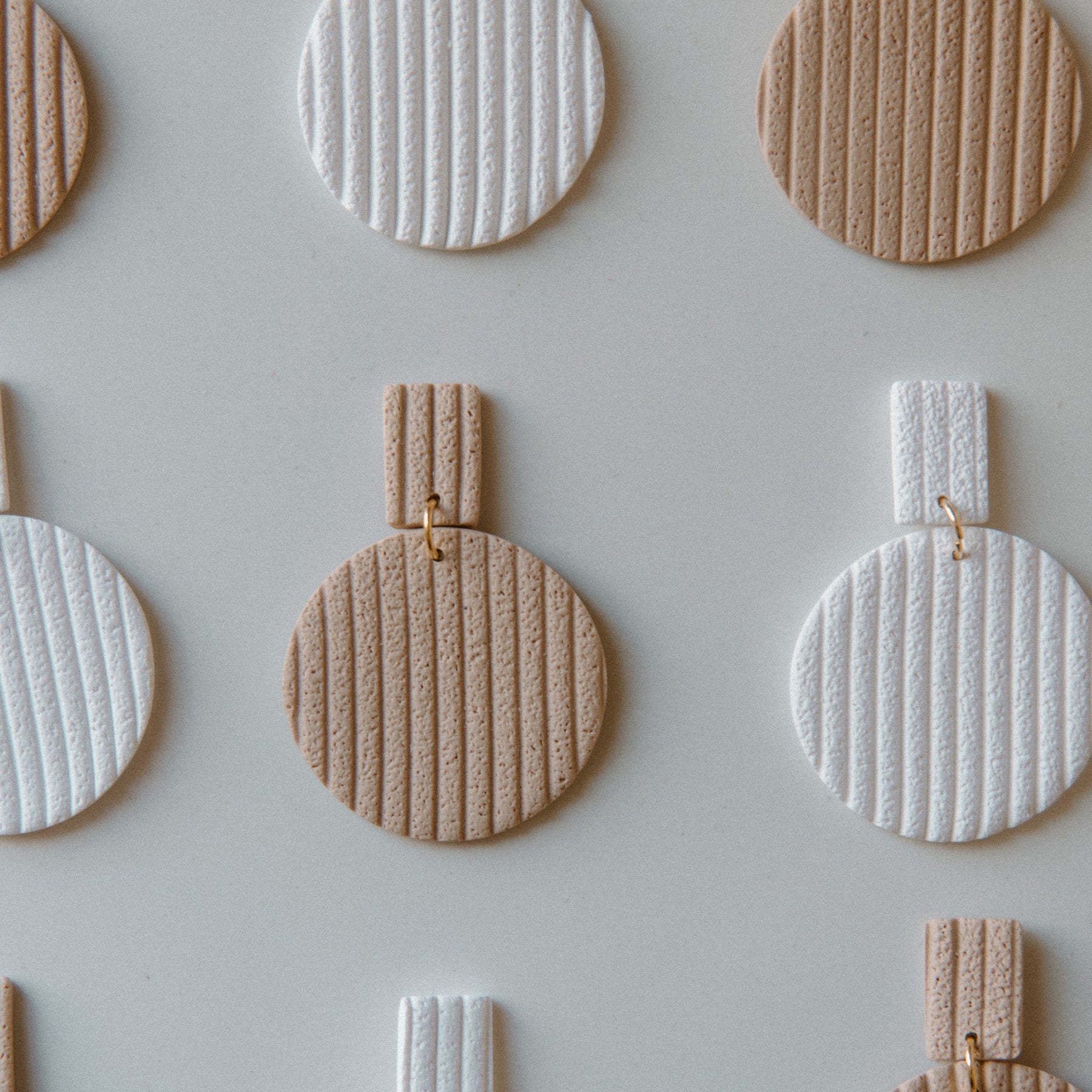 Ribbed Circle Dangle Earrings
