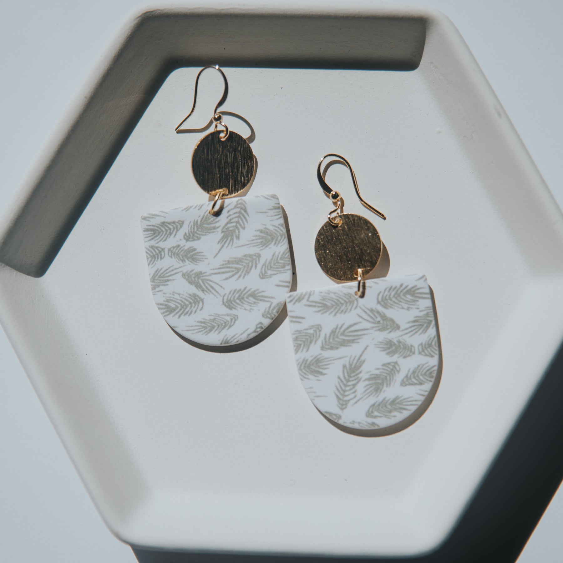 Pampas Floral Dangle Earrings