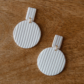 Ribbed Circle Dangle Earrings